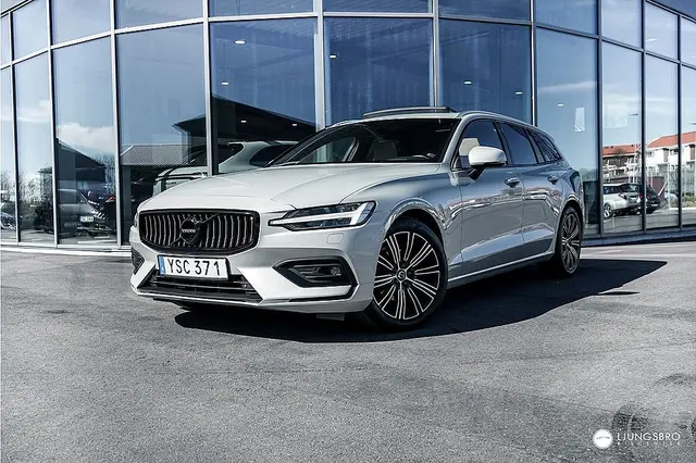 Volvo V60 D4 Inscription 190hk / Brun Läder / Pano / B-Kamera