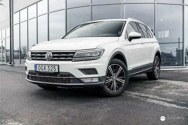 Volkswagen Tiguan 2.0 4M GT 190hk / Cockpit / Drag / B-Kamera
